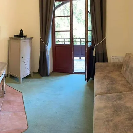 Kaiserhof B&b-cesarski Dwór, Budynek Z Nutą Historii Nocleg ze śniadaniem