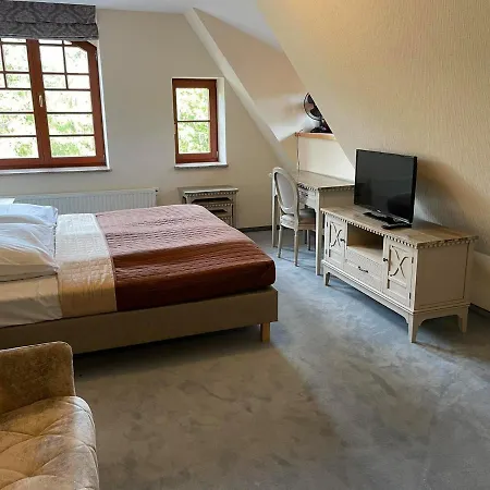 Kaiserhof ベッド・アンド・ブレックファスト 4*