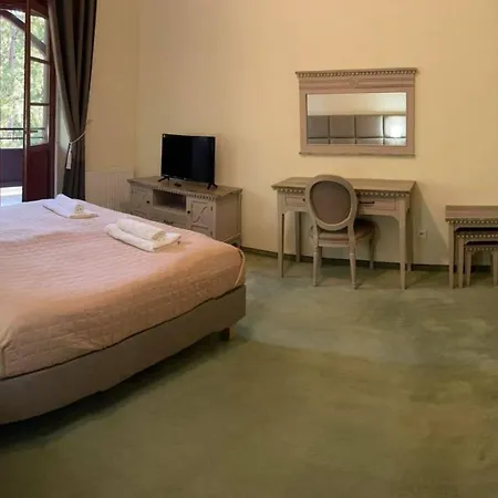 Kaiserhof B&b-cesarski Dwór, Budynek Z Nutą Historii Krynica Morska