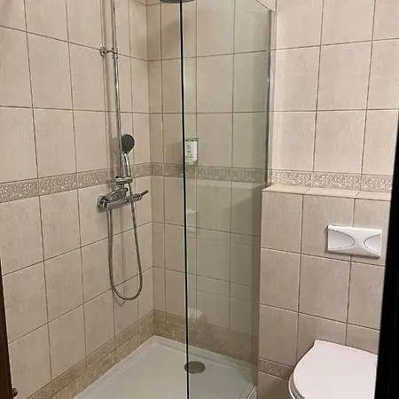 Nocleg ze śniadaniem Kaiserhof B&b-cesarski Dwór, Budynek Z Nutą Historii *