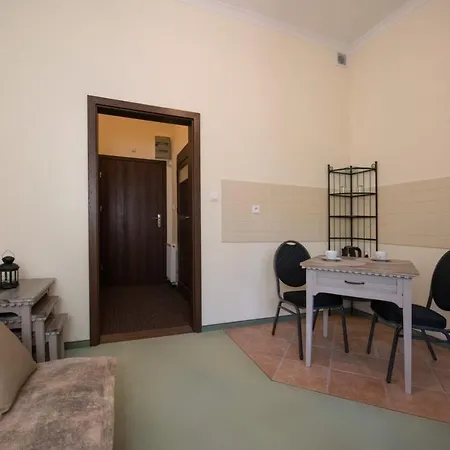 Kaiserhof B&b-cesarski Dwór, Budynek Z Nutą Historii Nocleg ze śniadaniem