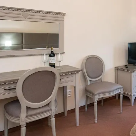 Kaiserhof ベッド・アンド・ブレックファスト 4*