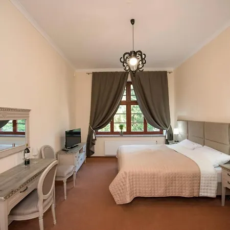 ベッド・アンド・ブレックファスト Kaiserhof クリニツァ・モルスカ