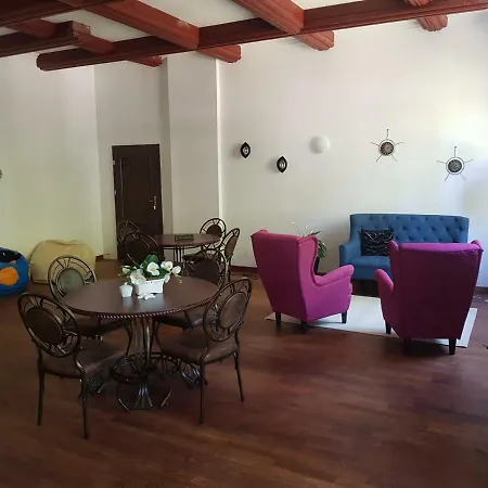 Kaiserhof B&b-cesarski Dwór, Budynek Z Nutą Historii