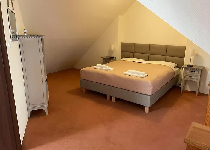 Kaiserhof Bed & Breakfast Krynica Morska