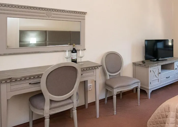 Kaiserhof Bed & Breakfast 4*